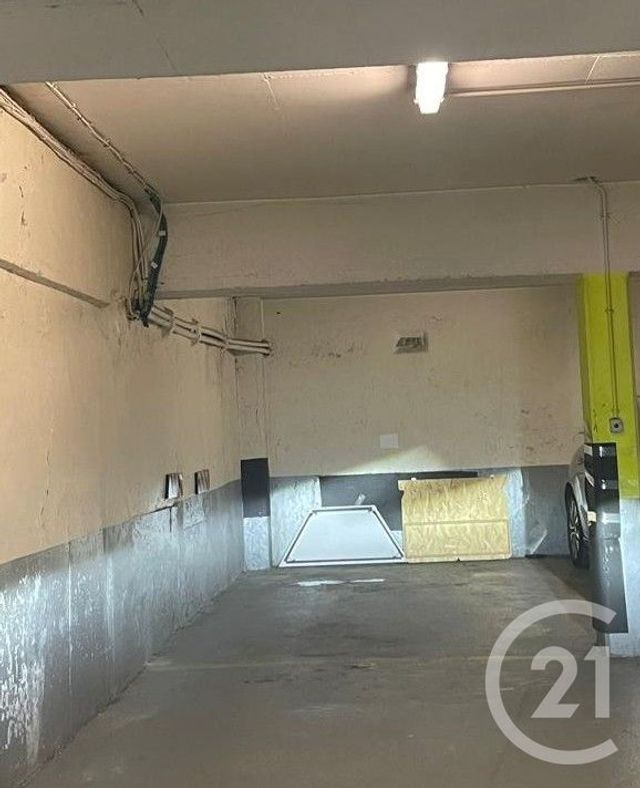 parking à louer - 12.0 m2 - LEVALLOIS PERRET - 92 - ILE-DE-FRANCE - Century 21 Dalayrac