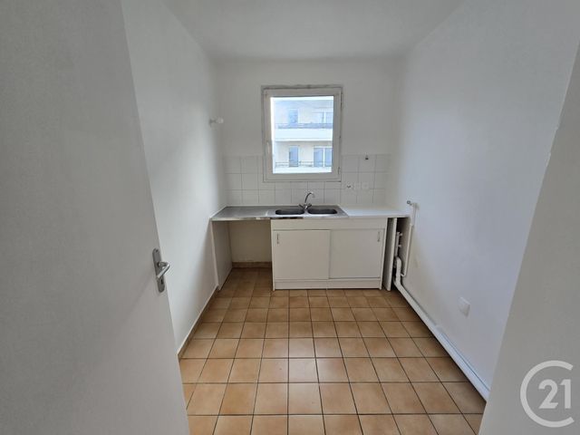 Appartement F3 à louer - 3 pièces - 65.7 m2 - ST DENIS - 93 - ILE-DE-FRANCE - Century 21 Dalayrac