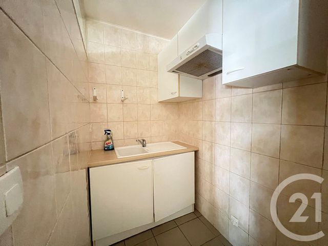 Appartement F1 à louer - 1 pièce - 27.0 m2 - FONTENAY SOUS BOIS - 94 - ILE-DE-FRANCE - Century 21 Dalayrac