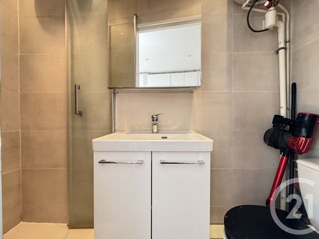 Appartement Studio à vendre - 1 pièce - 13.04 m2 - MONTREUIL - 93 - ILE-DE-FRANCE - Century 21 Dalayrac