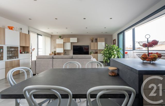 Appartement Triplex à vendre - 5 pièces - 99.3 m2 - FONTENAY SOUS BOIS - 94 - ILE-DE-FRANCE - Century 21 Dalayrac