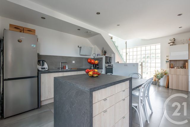 Appartement Triplex à vendre - 5 pièces - 99.3 m2 - FONTENAY SOUS BOIS - 94 - ILE-DE-FRANCE - Century 21 Dalayrac