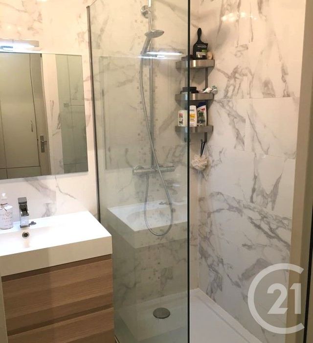 Appartement F3 à louer - 3 pièces - 63.0 m2 - VINCENNES - 94 - ILE-DE-FRANCE - Century 21 Dalayrac