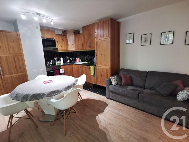 Appartement F2 à louer - 2 pièces - 41.72 m2 - COURBEVOIE - 92 - ILE-DE-FRANCE - Century 21 Dalayrac