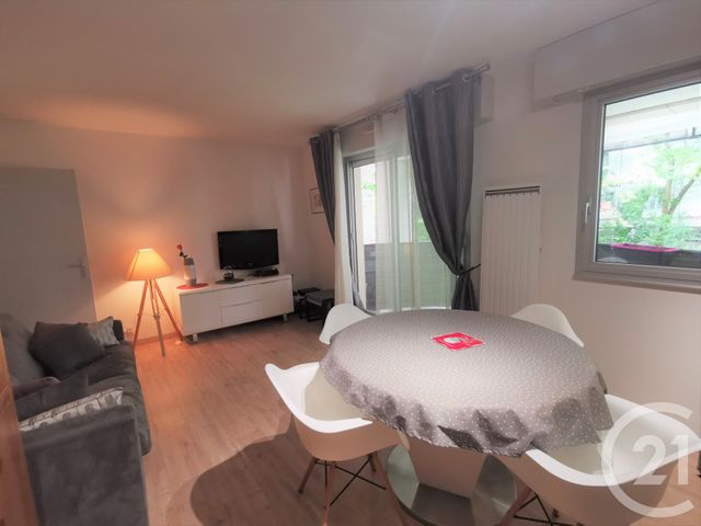 Appartement F2 à louer - 2 pièces - 41.72 m2 - COURBEVOIE - 92 - ILE-DE-FRANCE - Century 21 Dalayrac