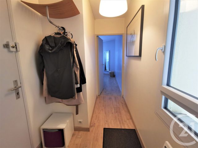 Appartement F2 à louer - 2 pièces - 41.72 m2 - COURBEVOIE - 92 - ILE-DE-FRANCE - Century 21 Dalayrac
