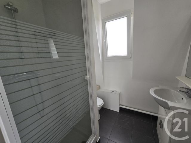 Appartement F2 à vendre - 2 pièces - 33.64 m2 - FONTENAY SOUS BOIS - 94 - ILE-DE-FRANCE - Century 21 Dalayrac