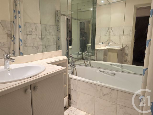 Appartement à vendre - 2 pièces - 51.54 m2 - FONTENAY SOUS BOIS - 94 - ILE-DE-FRANCE - Century 21 Dalayrac