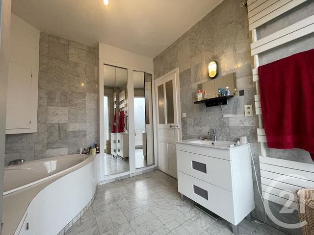 Afficher la photo en grand maison à vendre - 10 pièces - 270.0 m2 - MOY DE L AISNE - 02 - PICARDIE - Century 21 Dalayrac