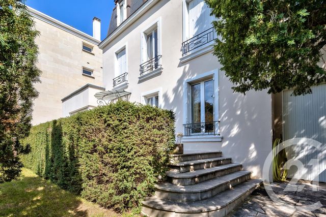 Afficher la photo en grand maison à vendre - 7 pièces - 221.0 m2 - FONTENAY SOUS BOIS - 94 - ILE-DE-FRANCE - Century 21 Dalayrac