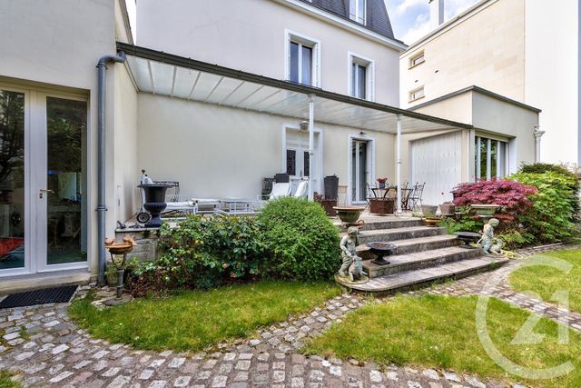 Afficher la photo en grand maison à vendre - 7 pièces - 221.0 m2 - FONTENAY SOUS BOIS - 94 - ILE-DE-FRANCE - Century 21 Dalayrac