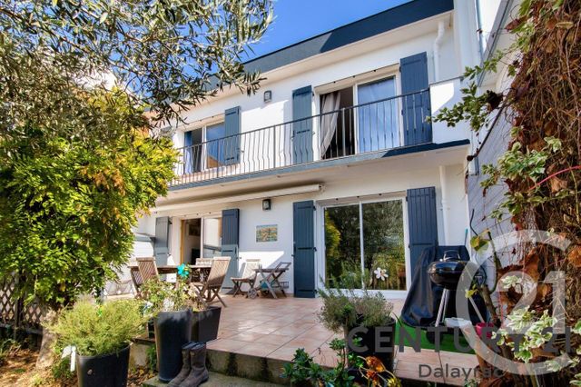 maison à vendre - 6 pièces - 140.85 m2 - FONTENAY SOUS BOIS - 94 - ILE-DE-FRANCE - Century 21 Dalayrac