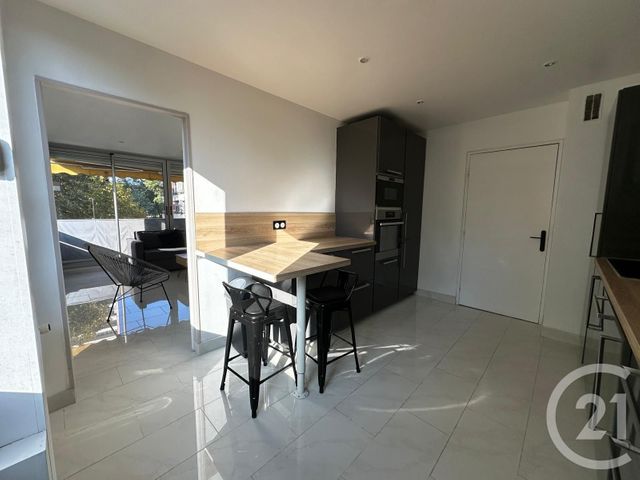 Appartement F4 à vendre - 4 pièces - 82.02 m2 - FONTENAY SOUS BOIS - 94 - ILE-DE-FRANCE - Century 21 Dalayrac