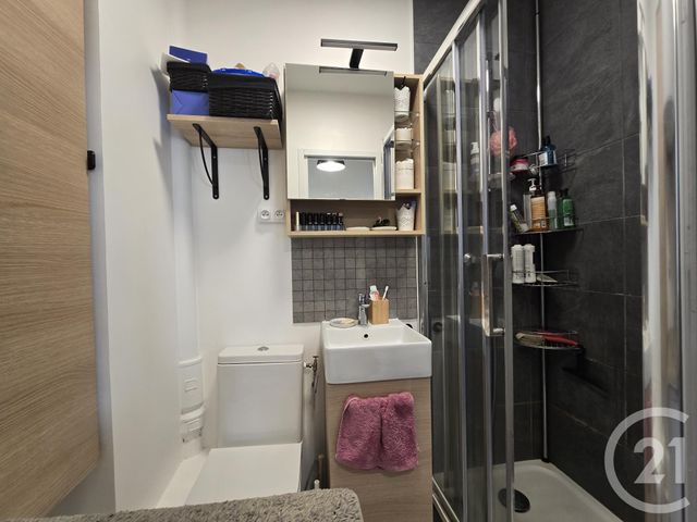 Appartement F2 à vendre - 2 pièces - 32.09 m2 - VINCENNES - 94 - ILE-DE-FRANCE - Century 21 Dalayrac