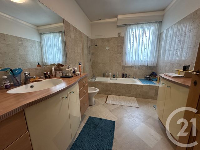 Afficher la photo en grand maison à vendre - 6 pièces - 170.0 m2 - FONTENAY SOUS BOIS - 94 - ILE-DE-FRANCE - Century 21 Dalayrac