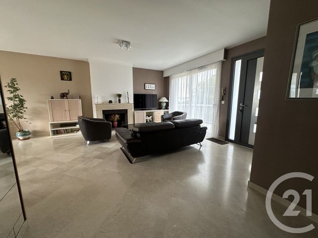 maison à vendre - 6 pièces - 170.0 m2 - FONTENAY SOUS BOIS - 94 - ILE-DE-FRANCE - Century 21 Dalayrac