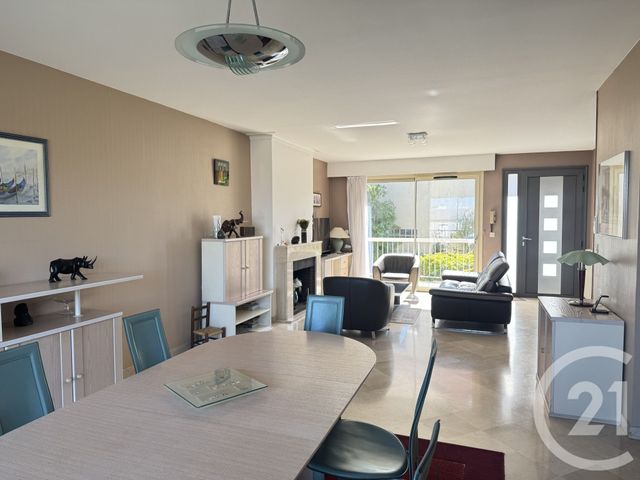 maison à vendre - 6 pièces - 170.0 m2 - FONTENAY SOUS BOIS - 94 - ILE-DE-FRANCE - Century 21 Dalayrac