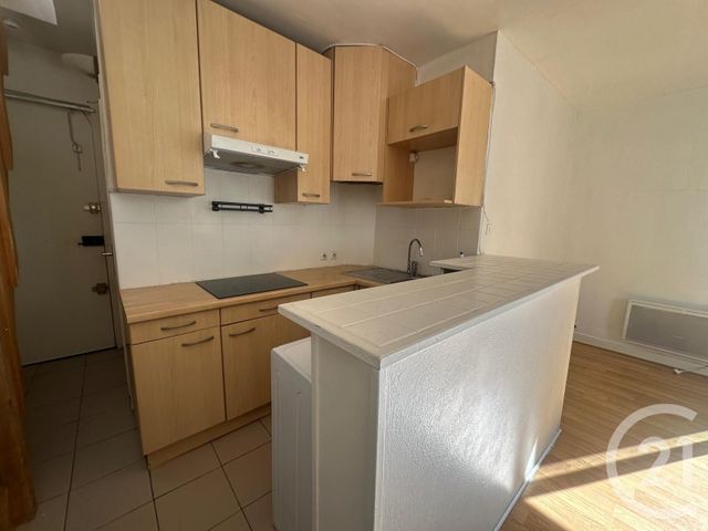 Appartement F2 à vendre - 2 pièces - 26.75 m2 - PARIS - 75011 - ILE-DE-FRANCE - Century 21 Dalayrac