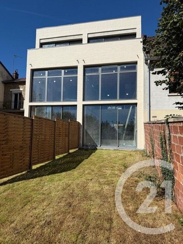 Afficher la photo en grand maison à vendre - 5 pièces - 129.2 m2 - FONTENAY SOUS BOIS - 94 - ILE-DE-FRANCE - Century 21 Dalayrac