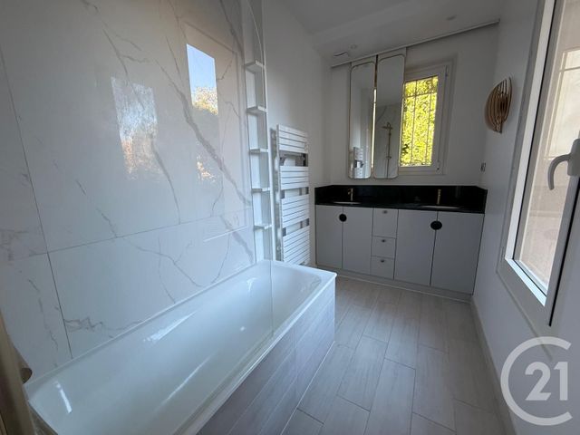 Appartement à vendre - 6 pièces - 95.53 m2 - FONTENAY SOUS BOIS - 94 - ILE-DE-FRANCE - Century 21 Dalayrac