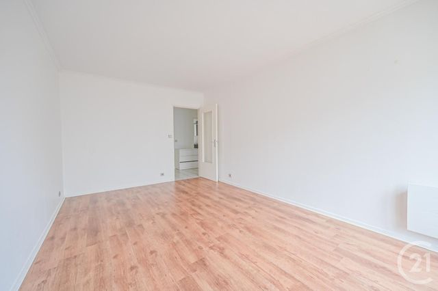 Afficher la photo en grand Appartement F2 à louer - 2 pièces - 46.05 m2 - LEVALLOIS PERRET - 92 - ILE-DE-FRANCE - Century 21 Dalayrac