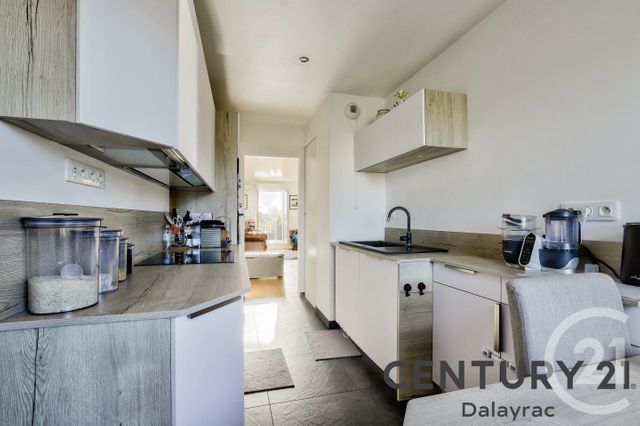 Appartement F4 à vendre - 5 pièces - 94.8 m2 - FONTENAY SOUS BOIS - 94 - ILE-DE-FRANCE - Century 21 Dalayrac