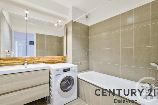 Appartement F4 à vendre - 5 pièces - 94.8 m2 - FONTENAY SOUS BOIS - 94 - ILE-DE-FRANCE - Century 21 Dalayrac