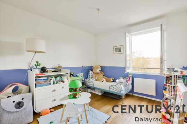 Appartement F4 à vendre - 5 pièces - 94.8 m2 - FONTENAY SOUS BOIS - 94 - ILE-DE-FRANCE - Century 21 Dalayrac